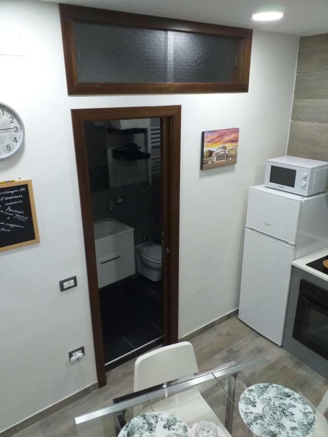 Sasy Jr House Via San Mattia 72 Apartment Napoli Ngoại thất bức ảnh