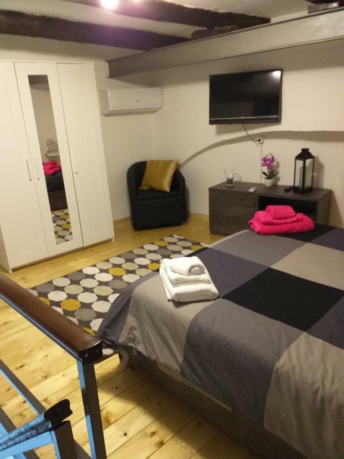 Sasy Jr House Via San Mattia 72 Apartment Napoli Ngoại thất bức ảnh