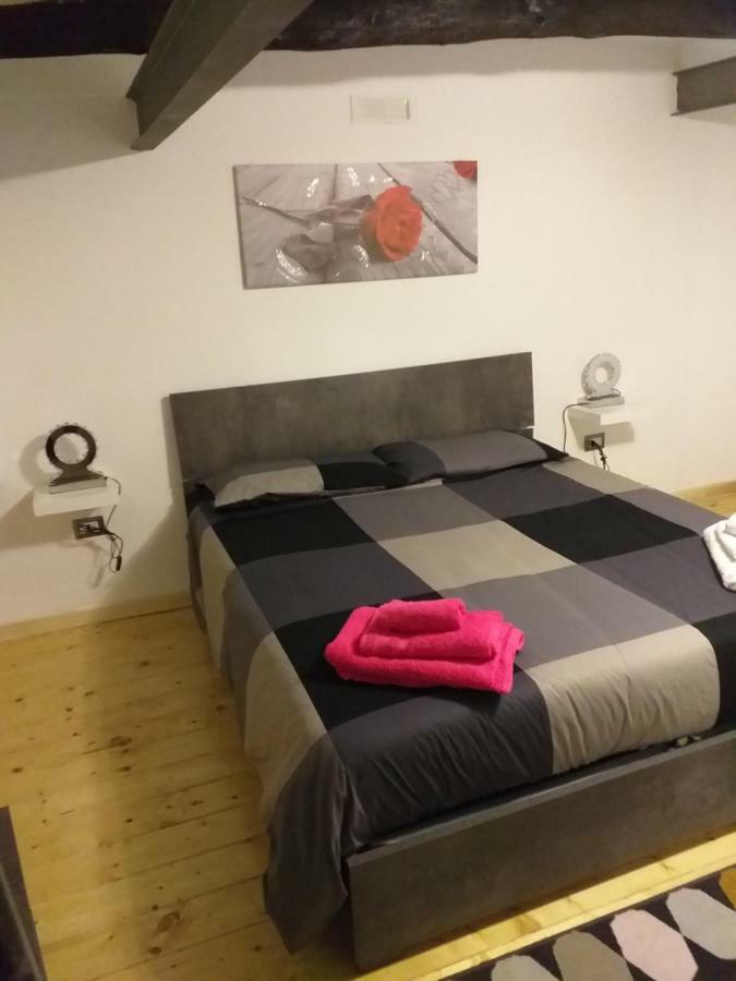 Sasy Jr House Via San Mattia 72 Apartment Napoli Ngoại thất bức ảnh