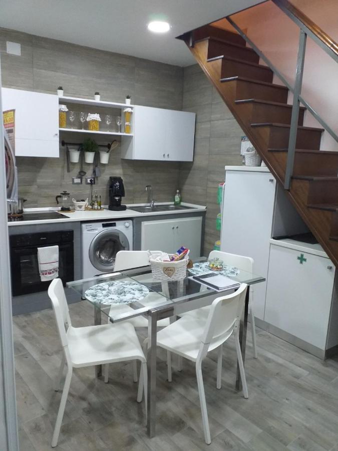 Sasy Jr House Via San Mattia 72 Apartment Napoli Ngoại thất bức ảnh